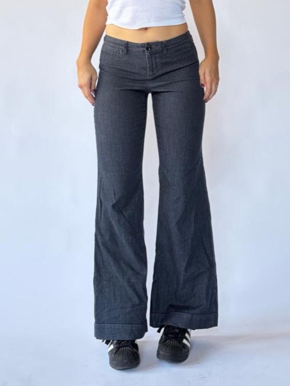 Low Rise Flare Pants 6 Short Banana Republic